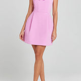 CINDY™ – FEMININ MINIKJOLE MED BLOMSTERAPPLIKATIONER